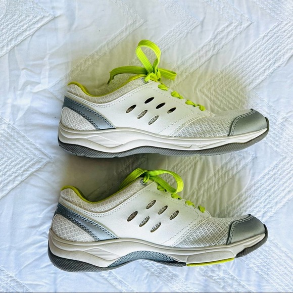 NEW Vionic Venture Walking Sneakers Neon Yellow Lime Green White ortho Shoes 6 - Picture 7 of 9